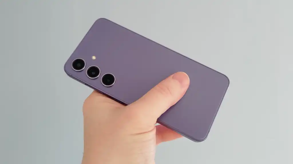 سامسونگ گلکسی اس 24 نسخه جدید 128 گیگابایتی را روانه بازار می کند