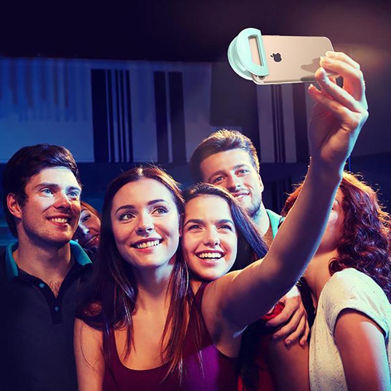 فلش سلفی همراه با لنز واید بیسوس مدل Baseus Ishining Portable Selfie Light